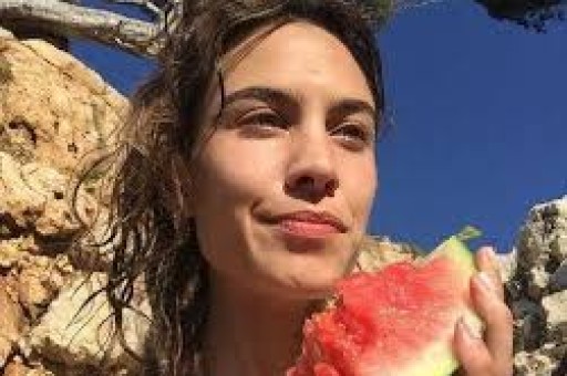 百年大福品牌代言人献礼新西兰前总理珍妮希普利女士